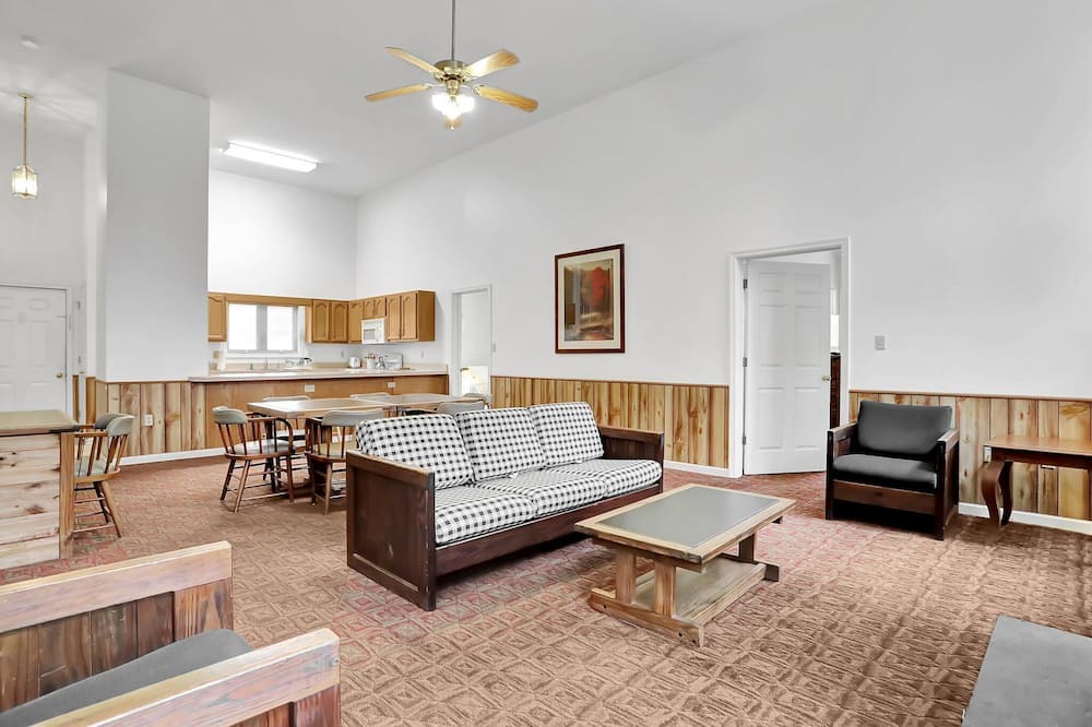 Photo of Livingroom in The Woods