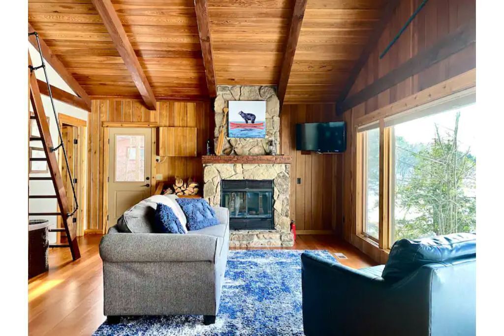 Photo of Livingroom in Amery