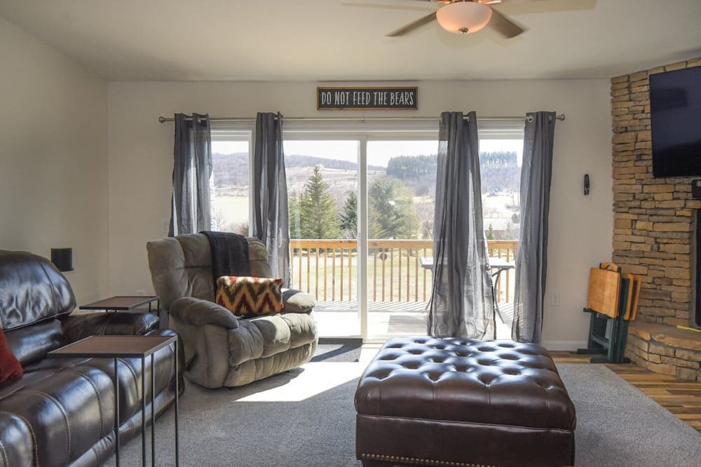 Photo of Bedroom in McHenry