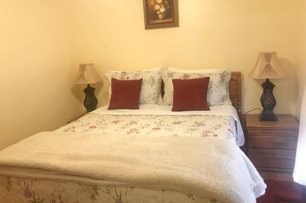 Photo of Bedroom in Heritage Hills