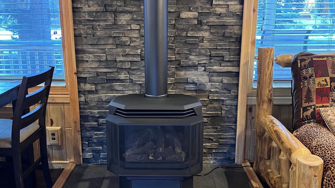Photo of Livingroom in Red River