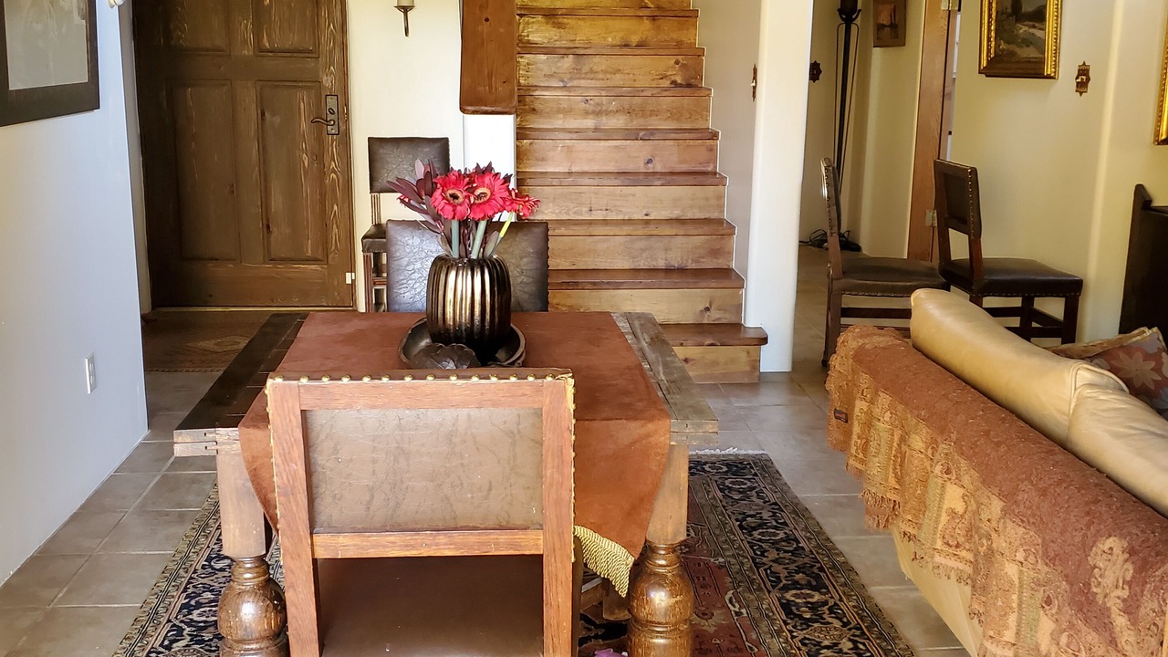 Photo of Livingroom in Embudo