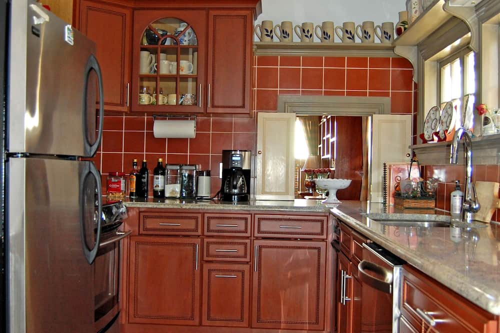 Photo of Kitchen in Historic District