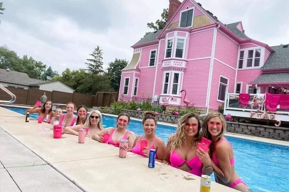 Photo of Outdoor in Hudson