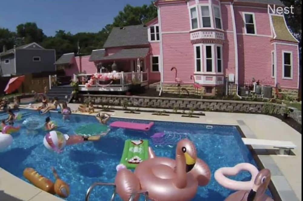 Photo of Outdoor in Hudson