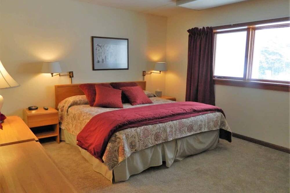 Photo of Bedroom in Stowe Area