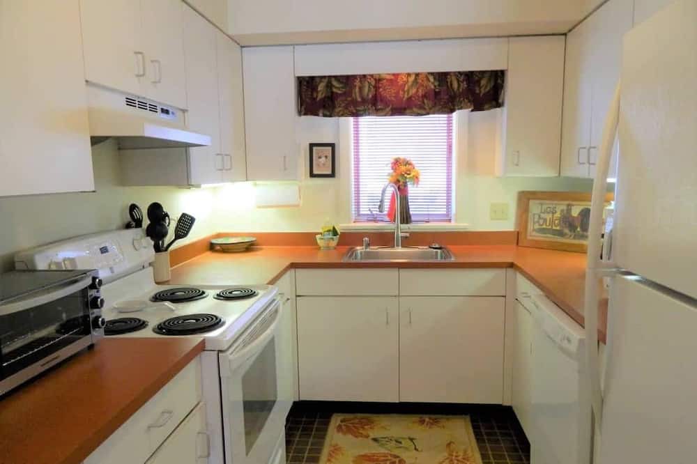 Photo of Kitchen in Stowe Area