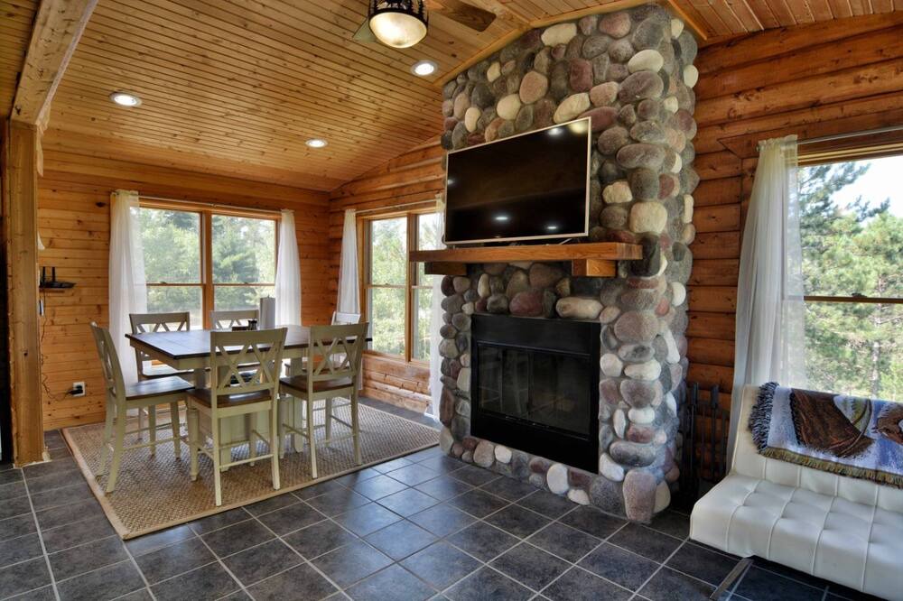 Photo of Livingroom in Solon Springs