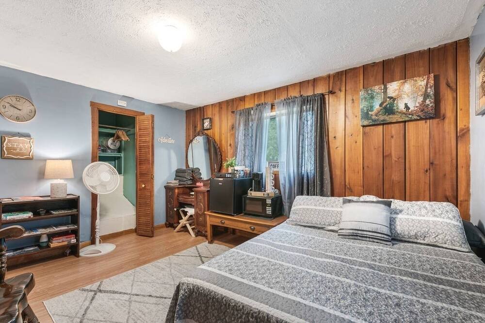 Photo of Bedroom in Fayetteville