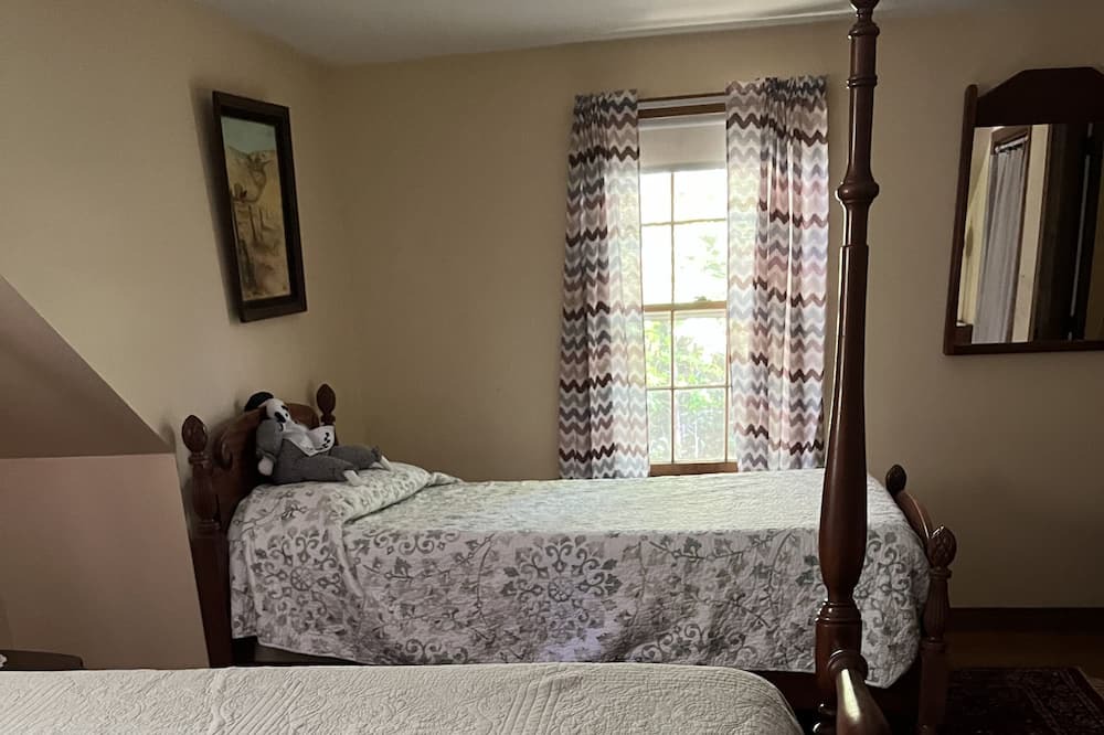 Photo of Bedroom in Weston