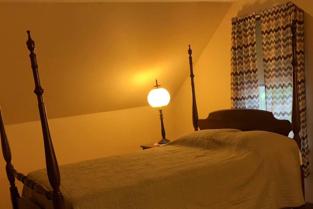 Photo of Bedroom in Weston