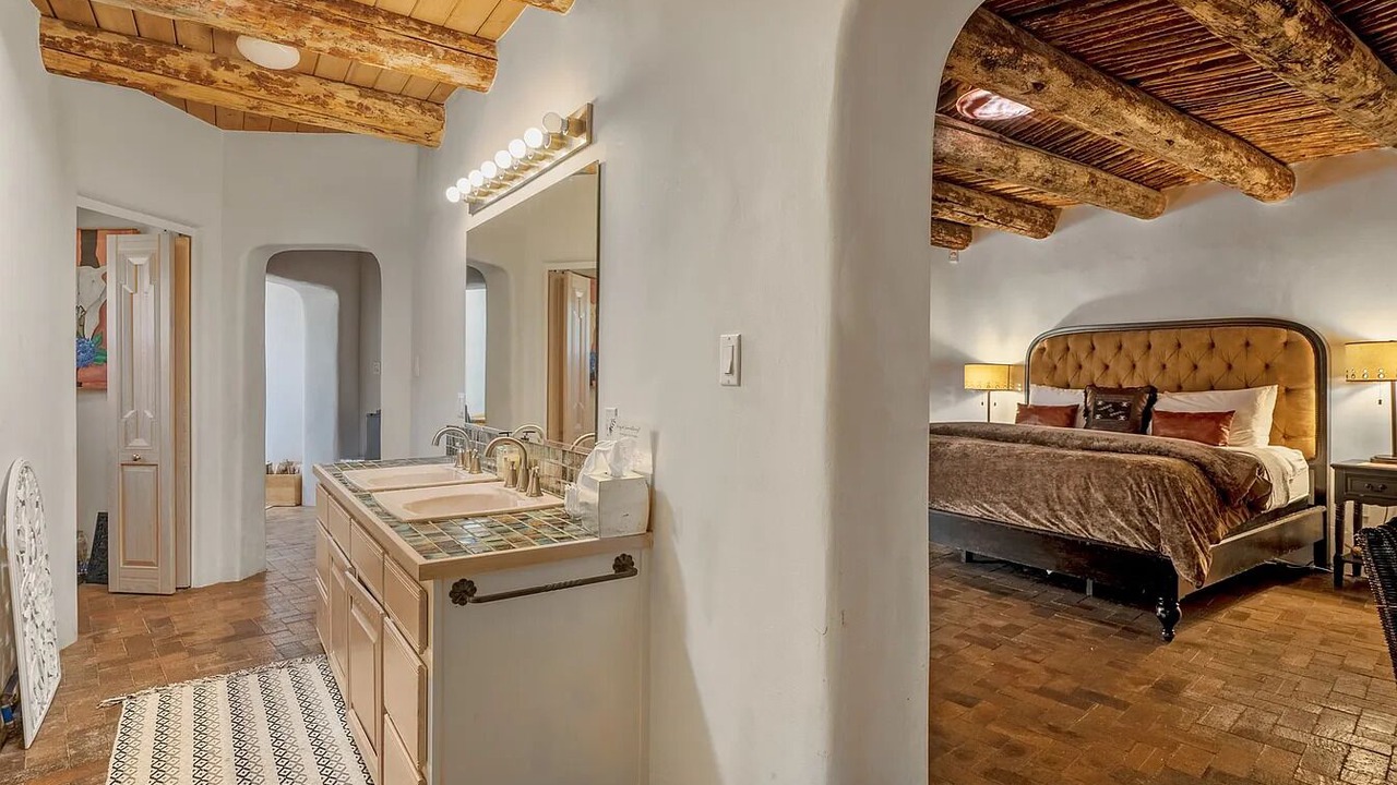 Photo of Bathroom in Arroyo Hondo