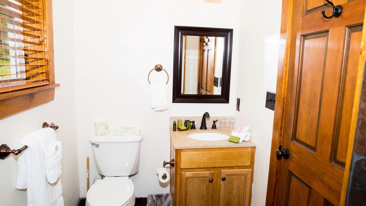 Photo of Bathroom in Gettysburg