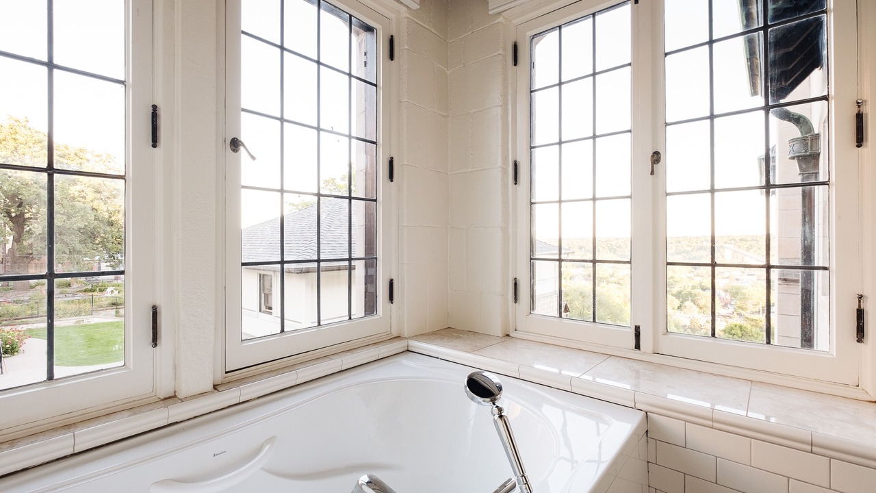 Photo of Bathroom in Summit - University
