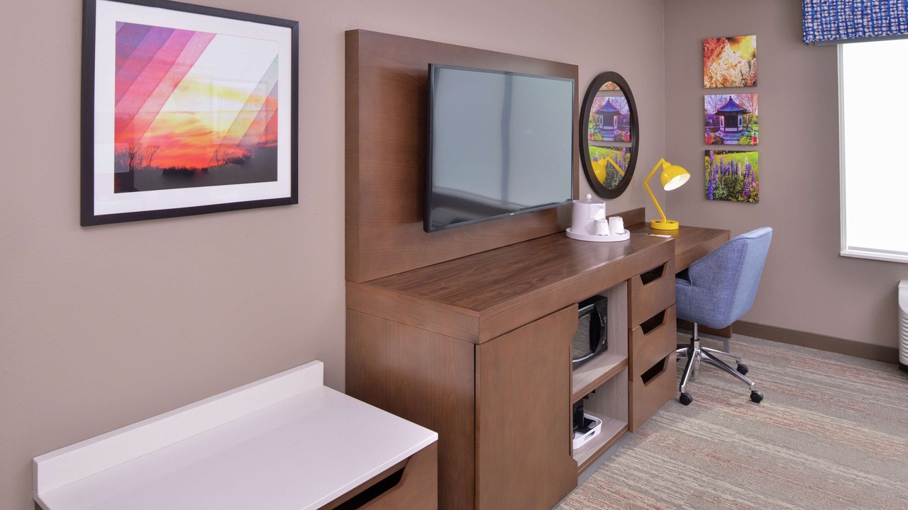 Photo of Bedroom in Lakeville