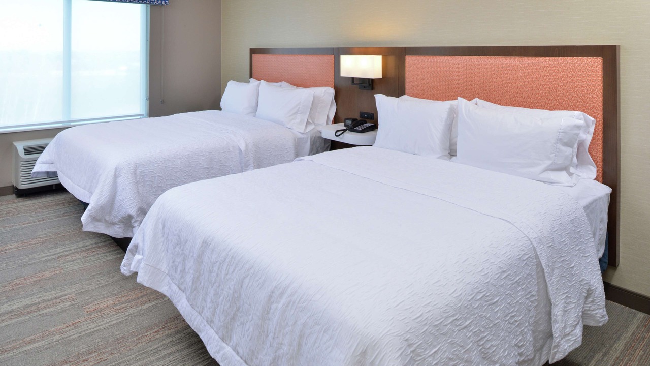 Photo of Bedroom in Lakeville