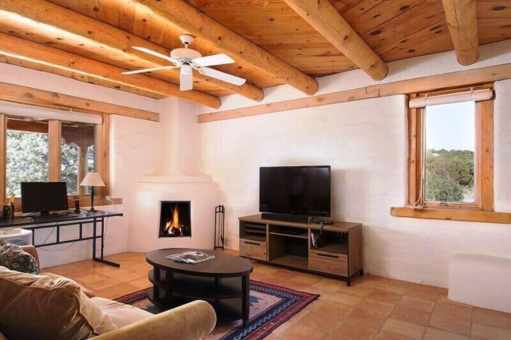 Photo of Livingroom in Las Campanas