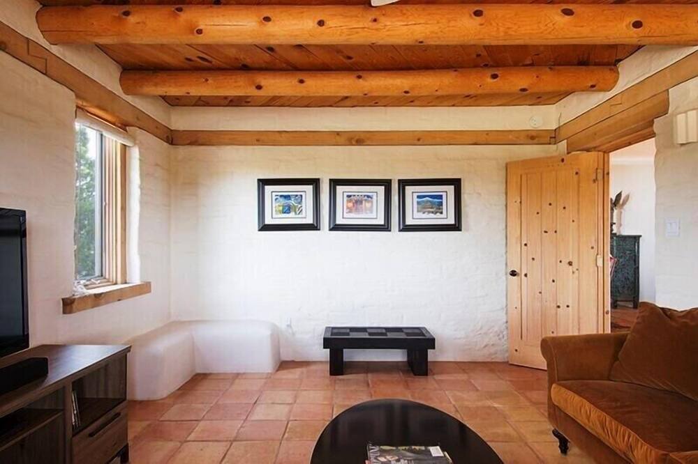 Photo of Livingroom in Las Campanas