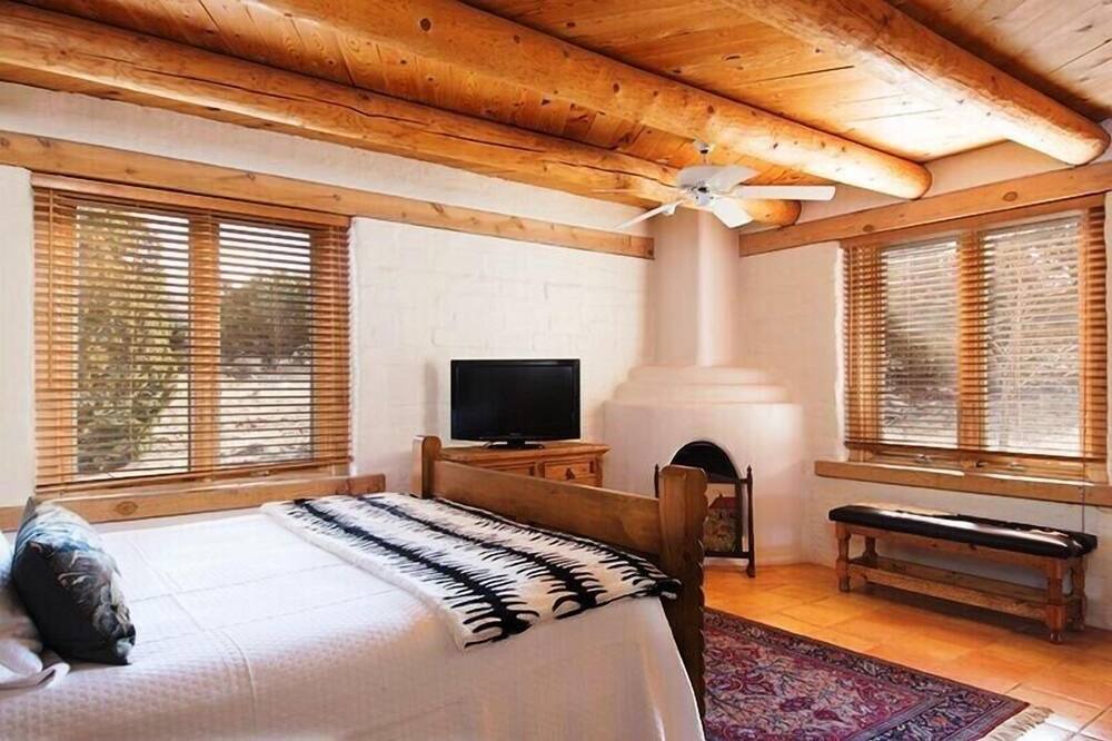 Photo of Bedroom in Las Campanas