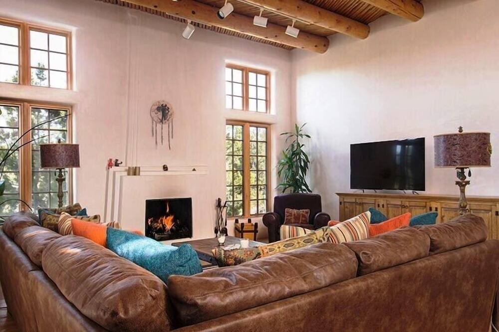 Photo of Livingroom in Las Campanas
