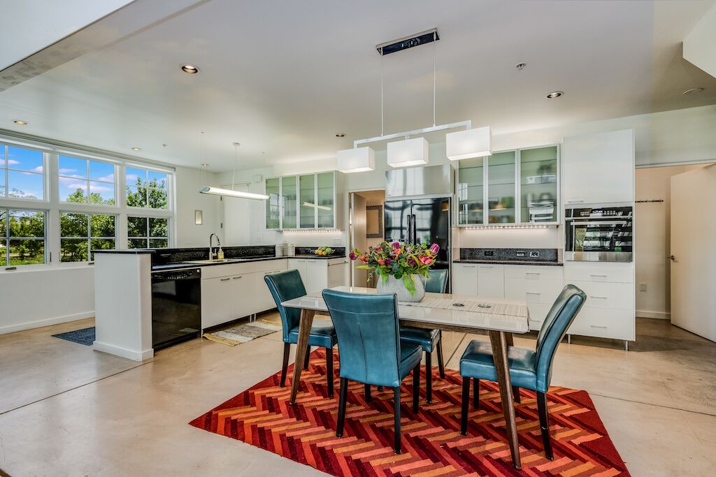 Photo of Kitchen in Guadalupe District