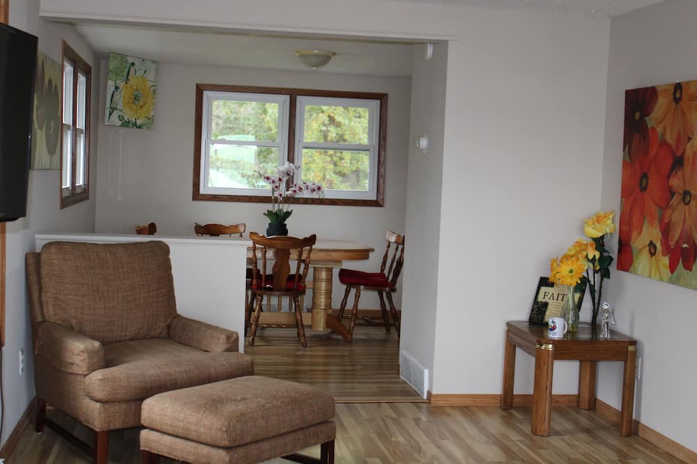 Photo of Livingroom in Clear Lake