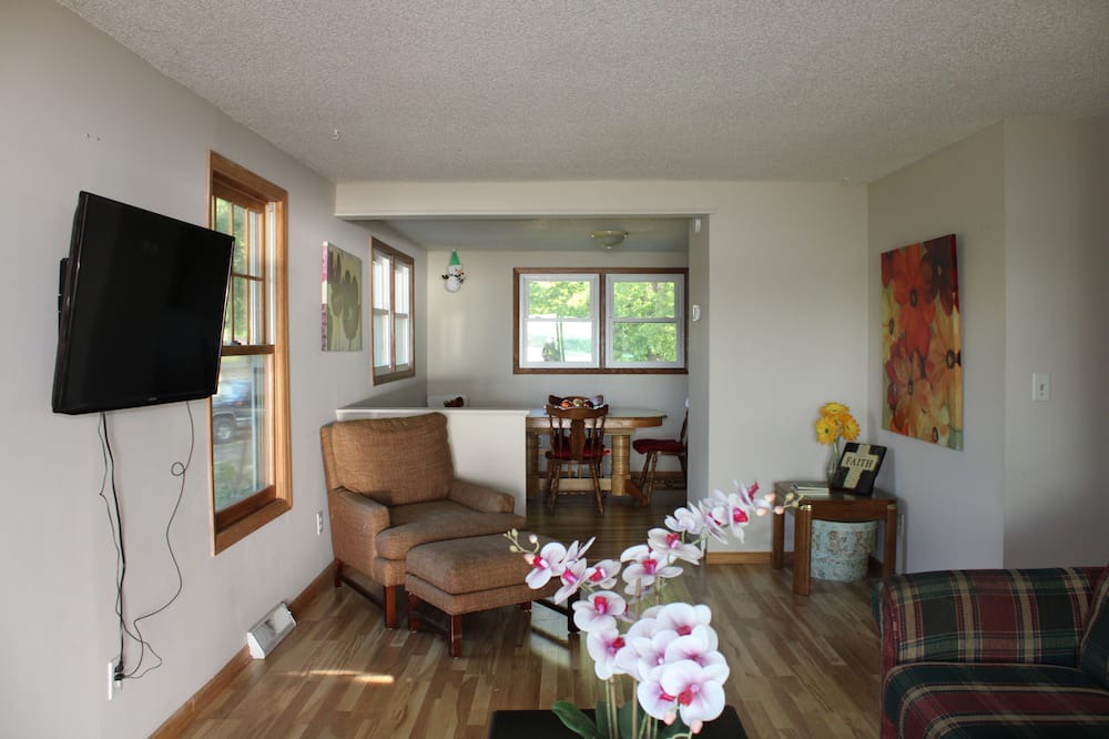 Photo of Livingroom in Clear Lake