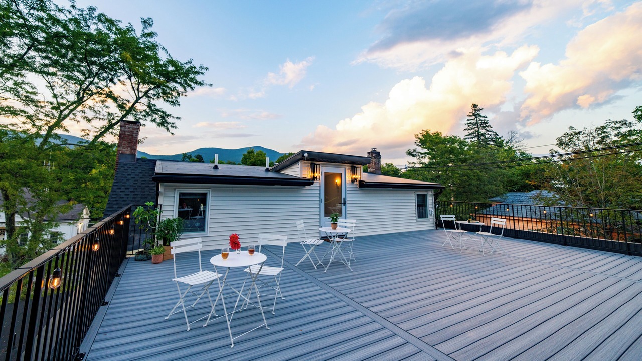 Photo of Outdoor in Woodstock