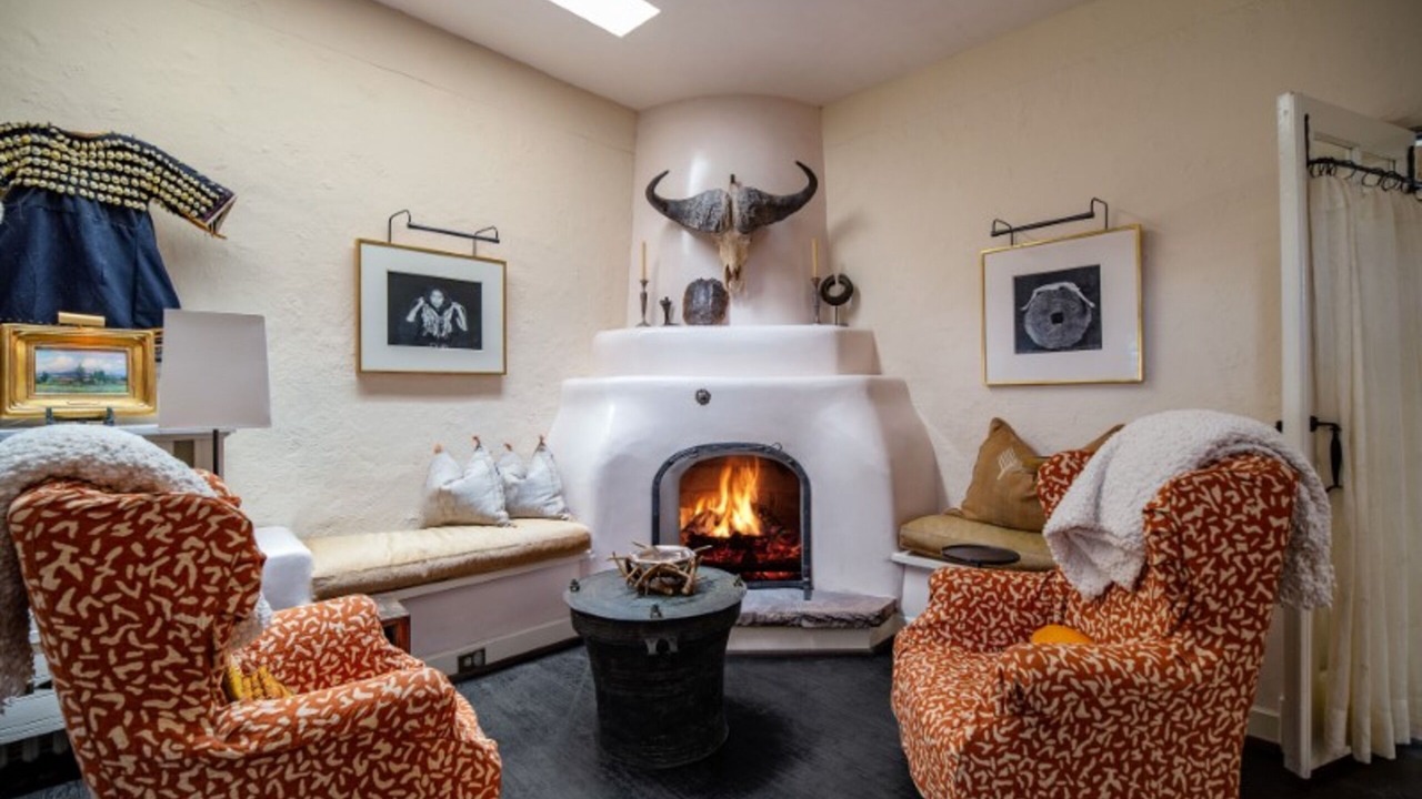 Photo of Livingroom in Historic Eastside