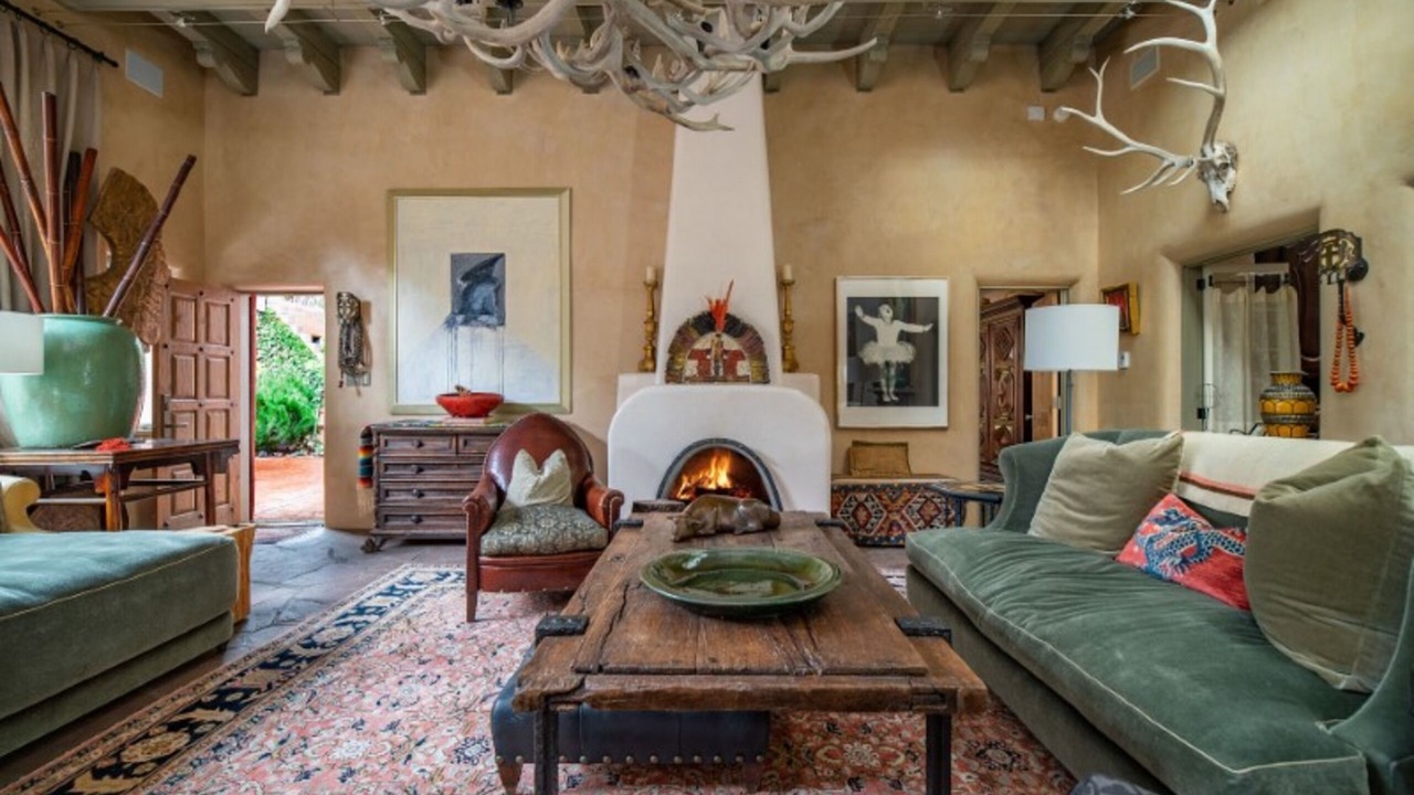 Photo of Livingroom in Historic Eastside
