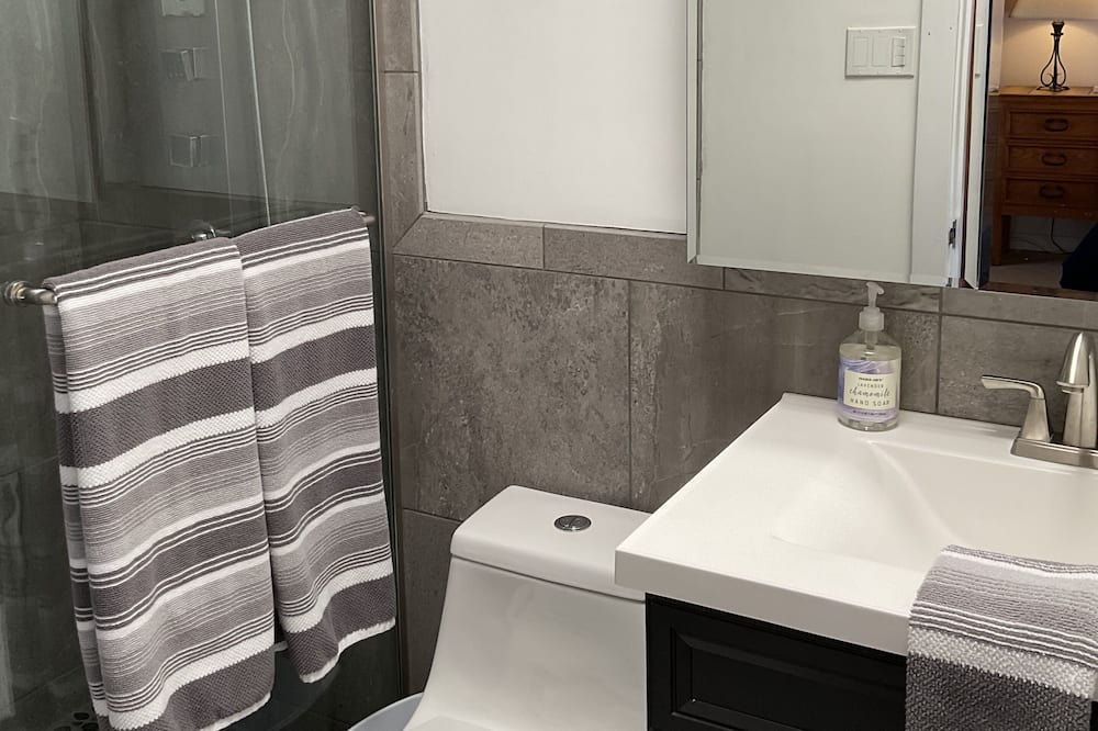 Photo of Bathroom in Nambe Pueblo