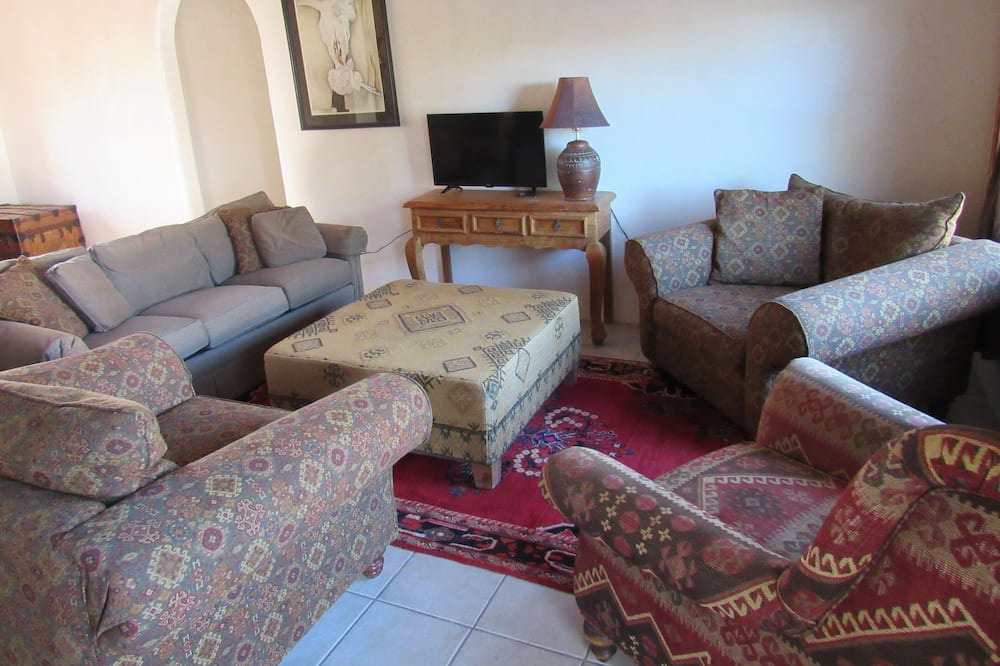 Photo of Livingroom in Canoncito