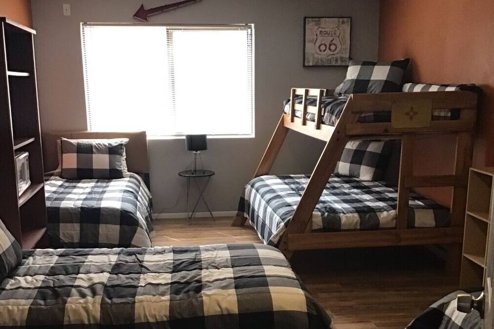 Photo of Bedroom in West Bluff