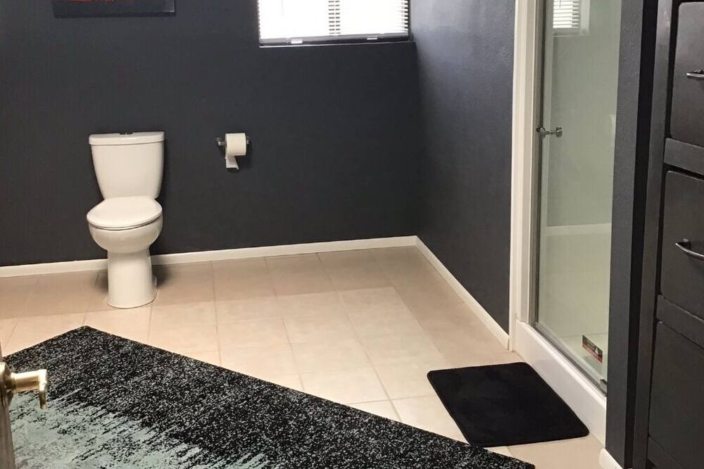 Photo of Bedroom in West Bluff
