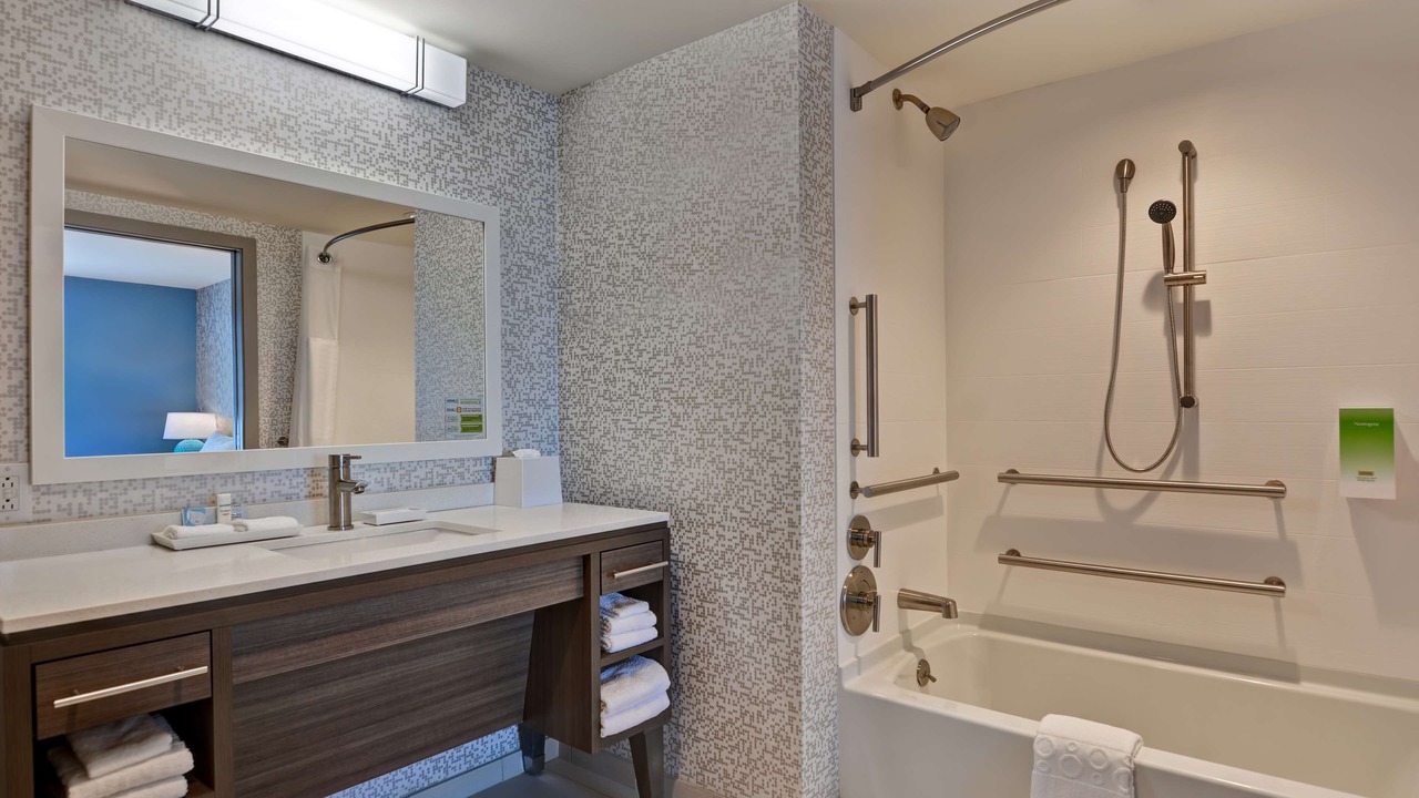 Photo of Bathroom in Williston North