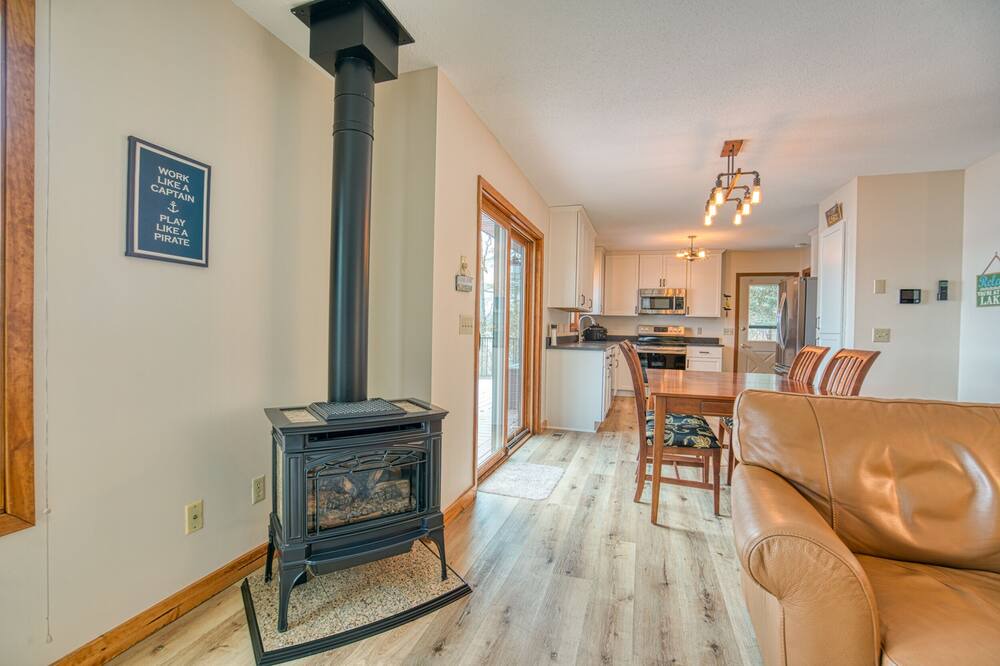 Photo of Livingroom in Amery