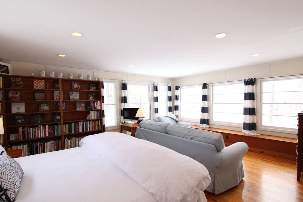 Photo of Bedroom in Pittsford