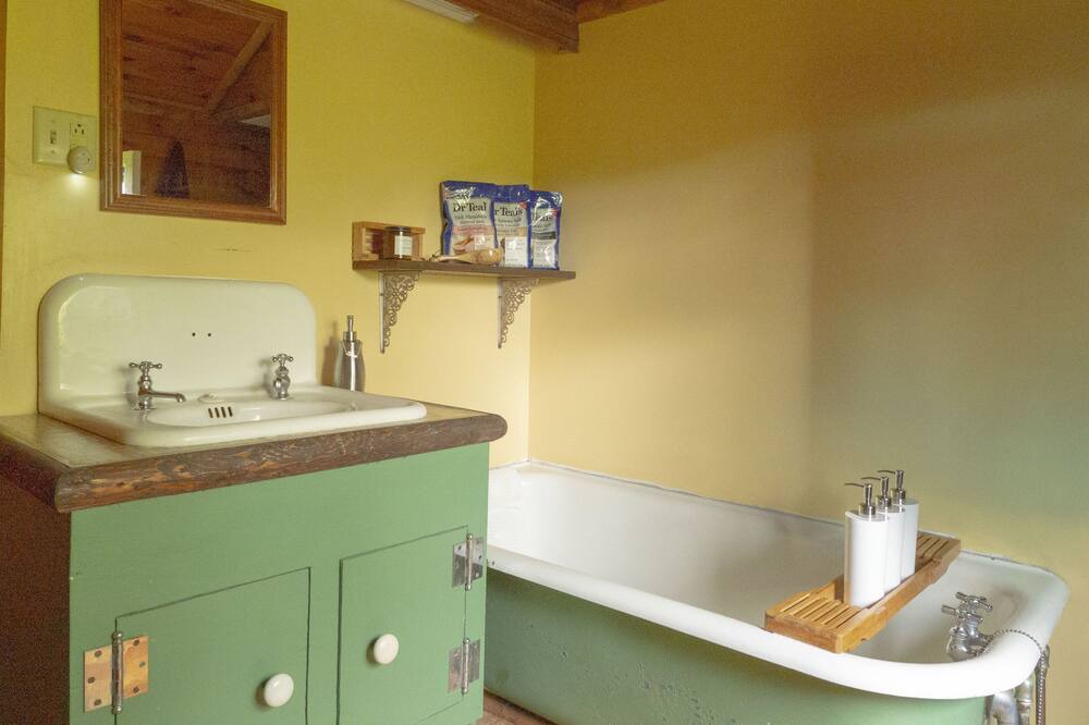 Photo of Bathroom in Elizabethtown