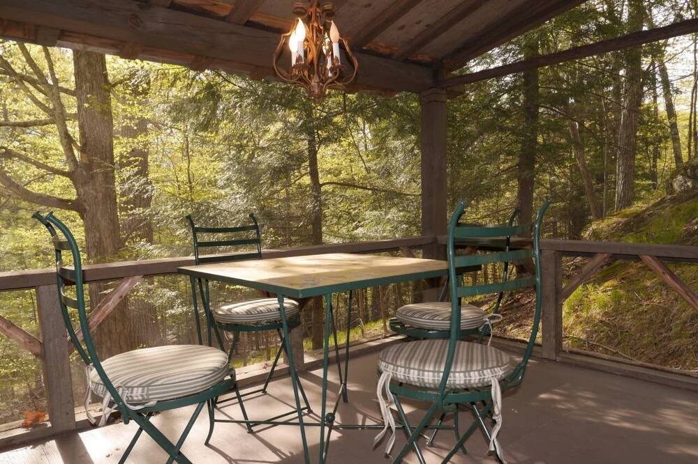 Photo of Outdoor in Elizabethtown