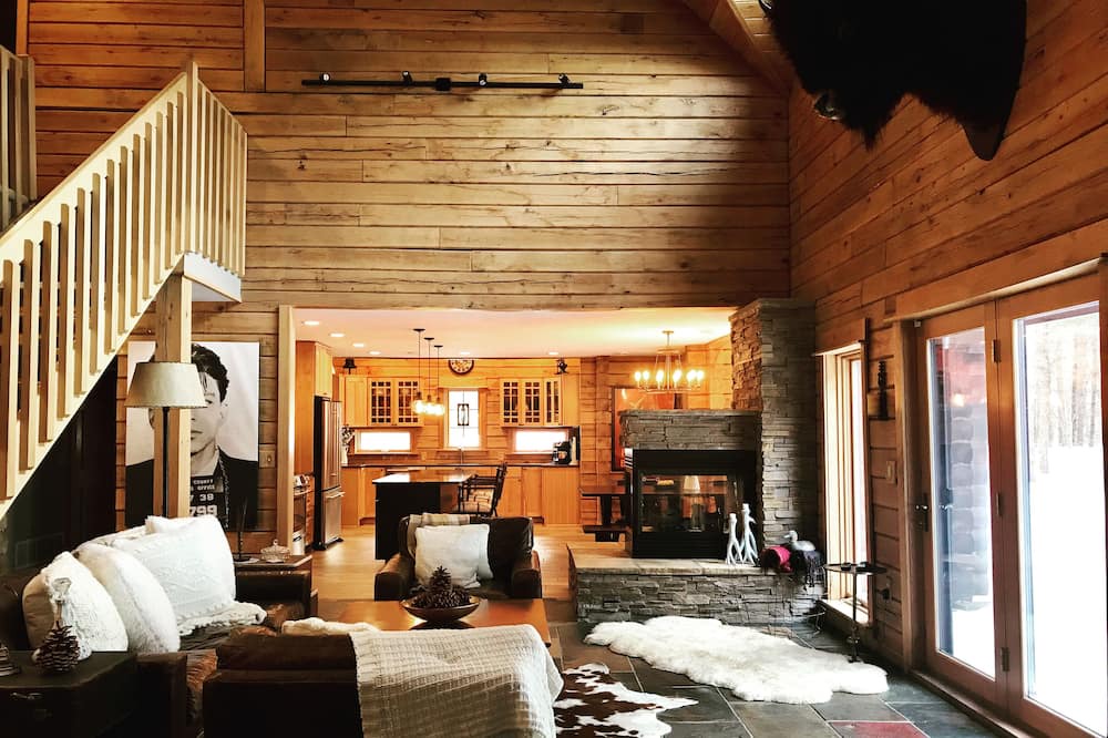 Photo of Livingroom in Stillwater