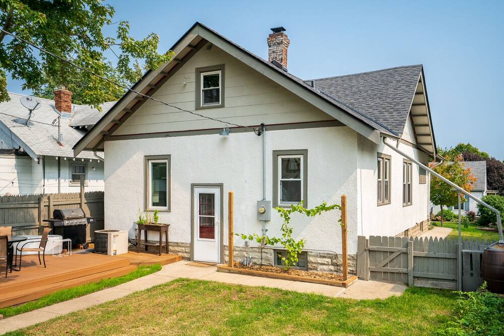 Photo of Outdoor in Powderhorn