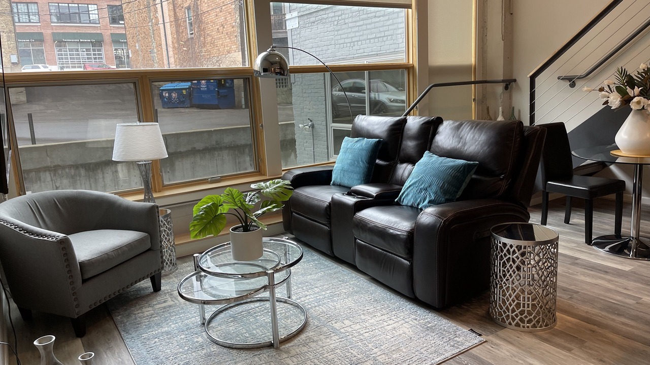 Photo of Livingroom in Downtown St. Paul