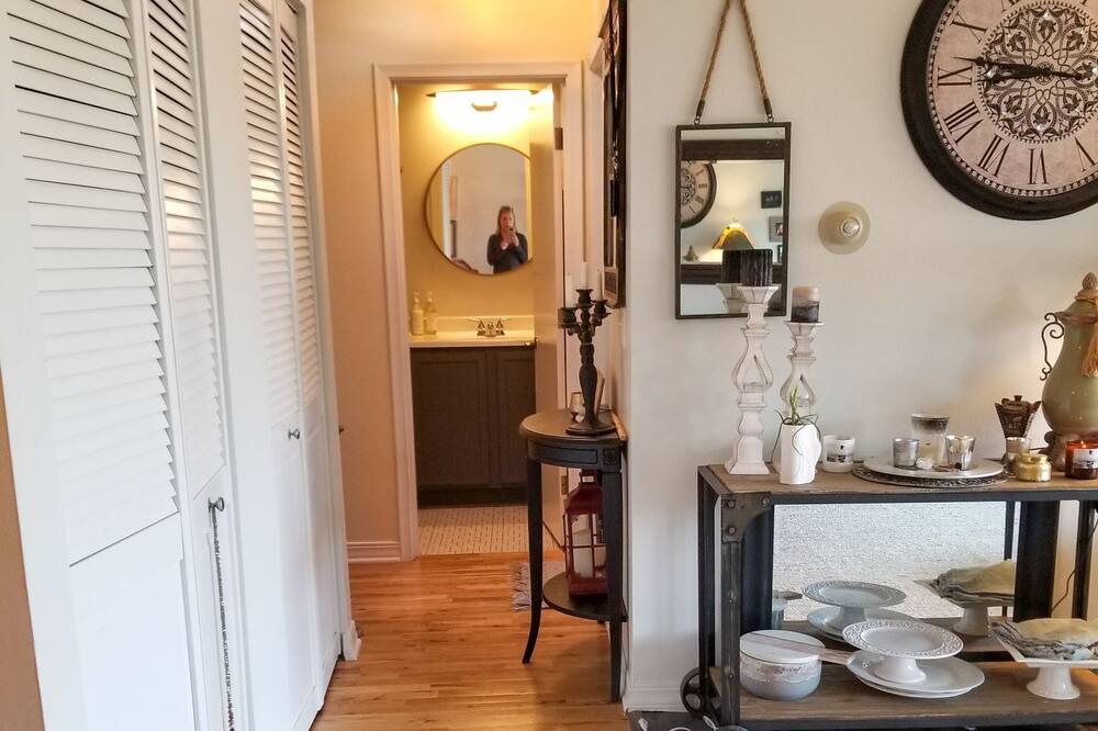 Photo of Bedroom in Linden Hills