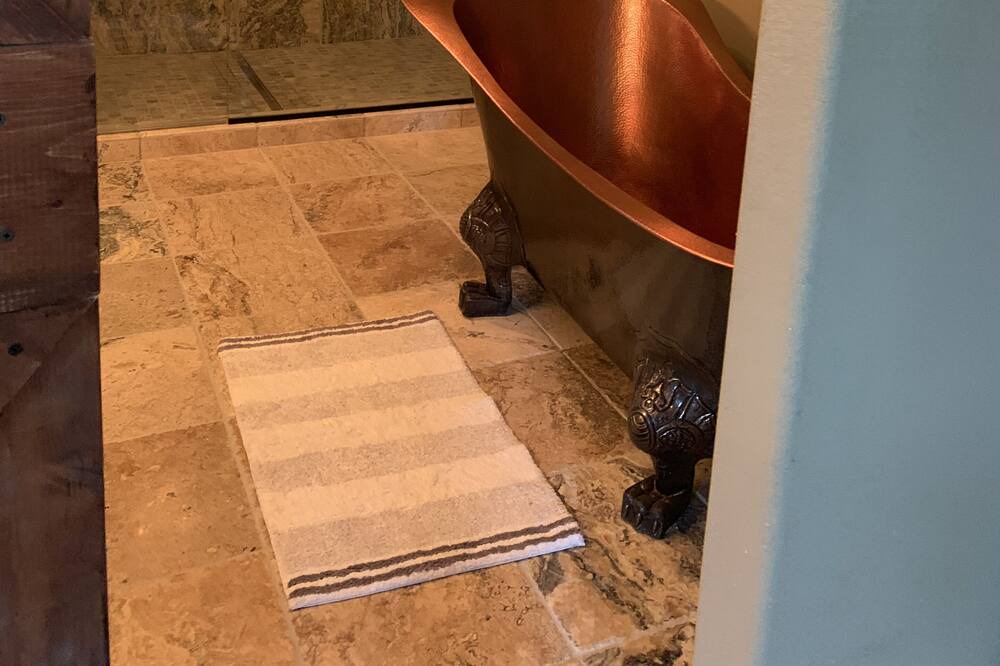 Photo of Bathroom in Howard