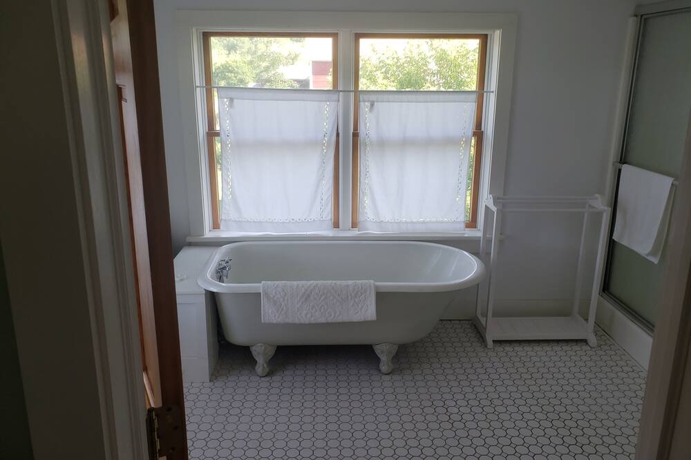 Photo of Bathroom in Town of White Creek