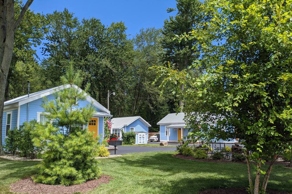 Photo of Outdoor in Paw Paw Lake