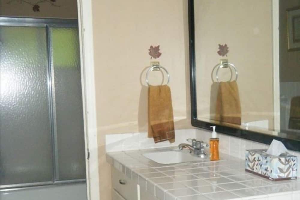 Photo of Bedroom in Lakeland