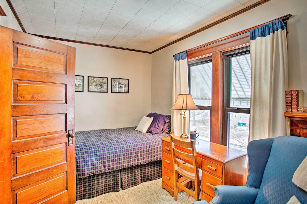 Photo of Bedroom in Albert Lea