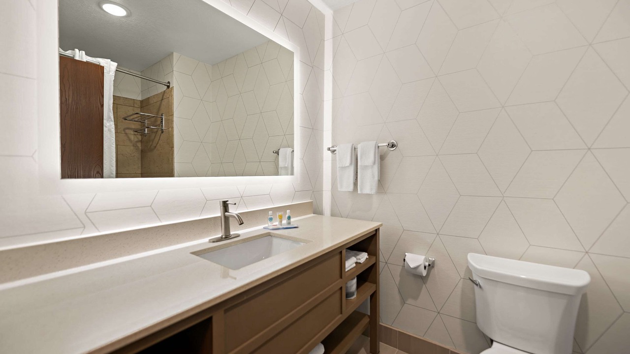 Photo of Bathroom in Hudson
