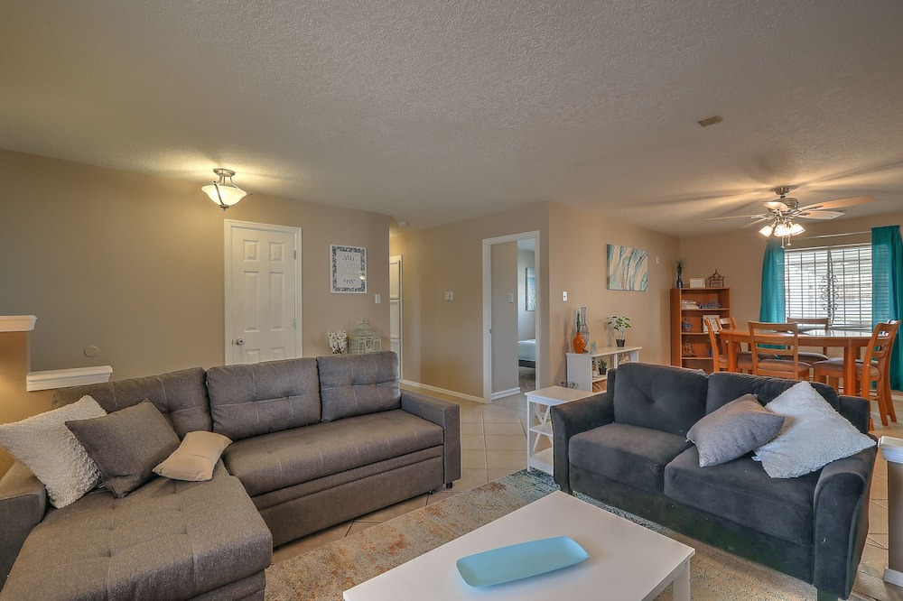 Photo of Livingroom in Northeast Heights